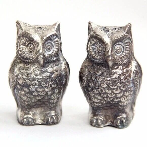 Vintage Metal Salt and Pepper Shaker Set Pair of Owls