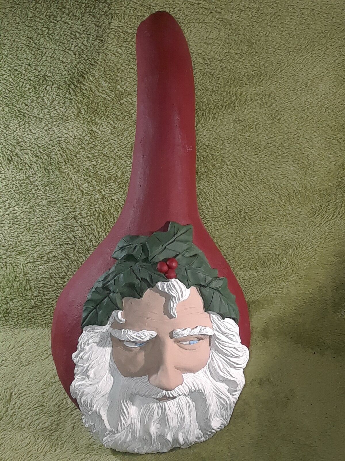 VINTAGE EARLY 1990s SANTA GOURD MADE FROM PECAN SHELL RESIN HAND PAINTED