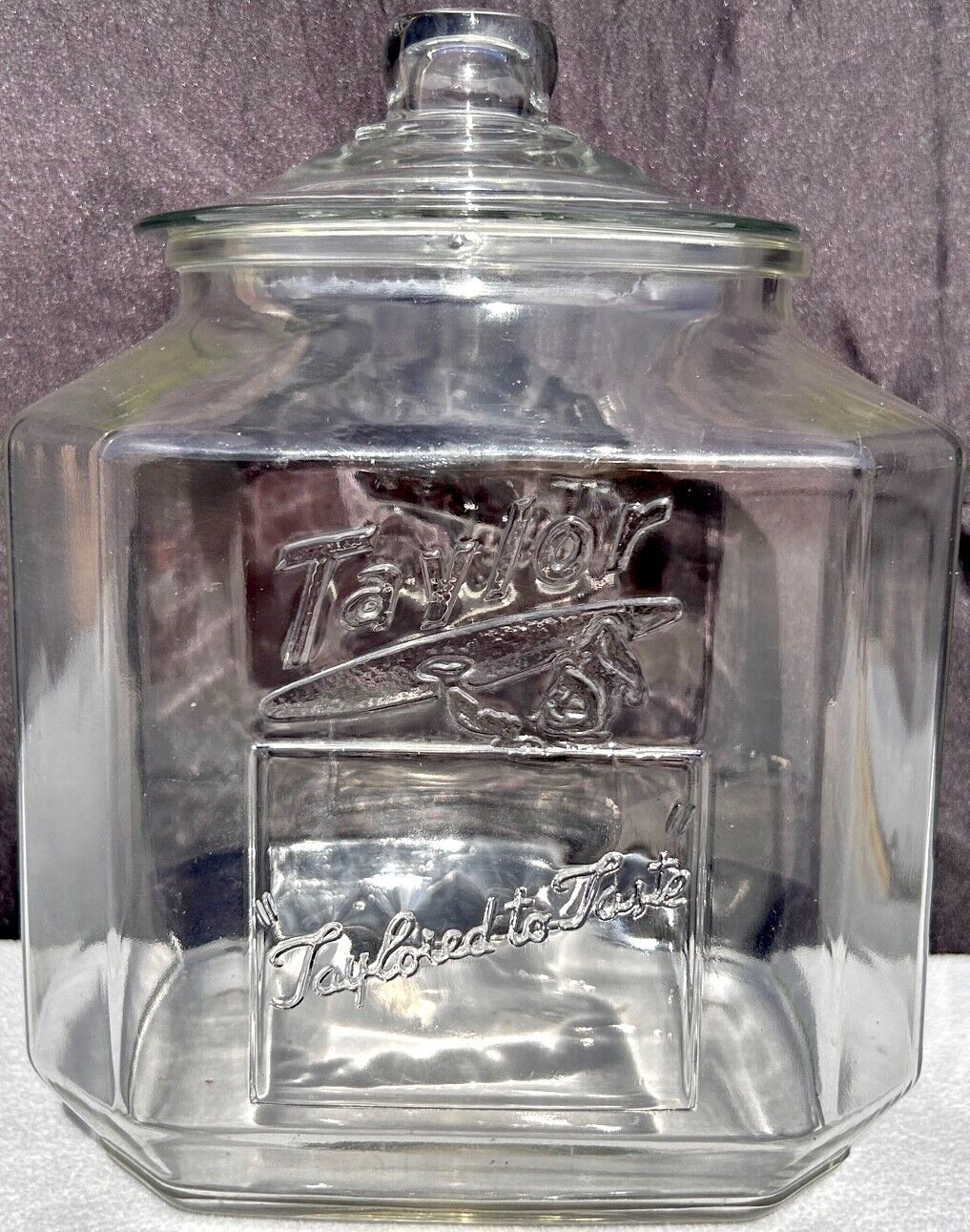 Circa 1940's Original Taylor Biscuit Co. Country Store Glass Jar - EXCELLENT