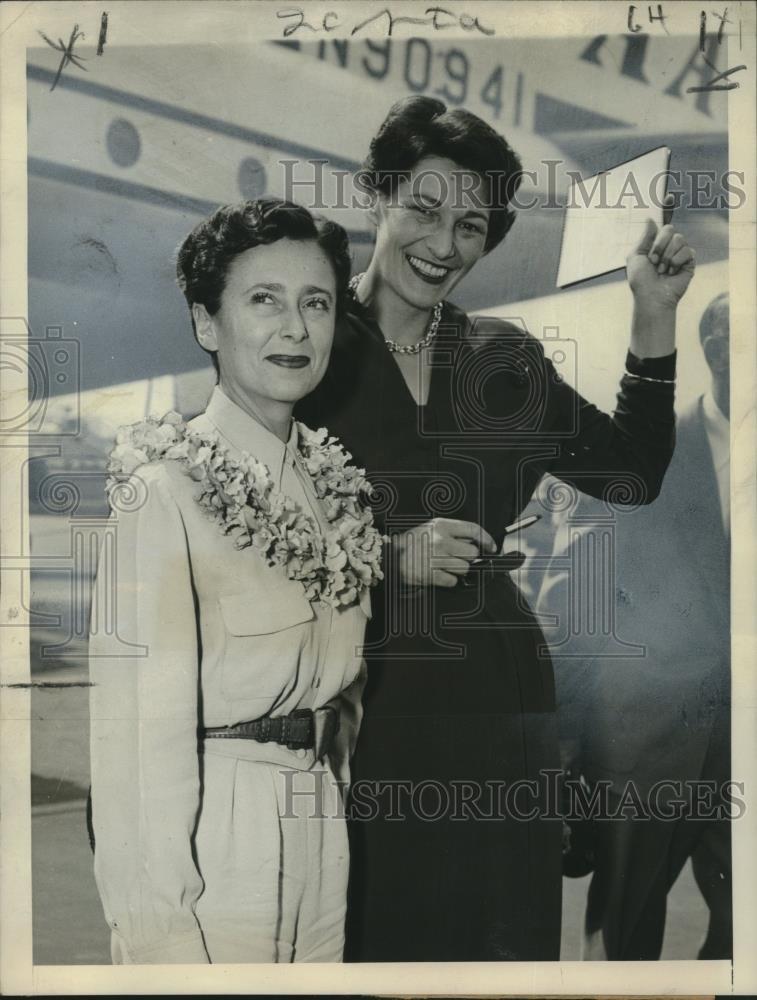 1954 Press Photo Elizabeth Friang and Marguerite Bontemps, San Francisco