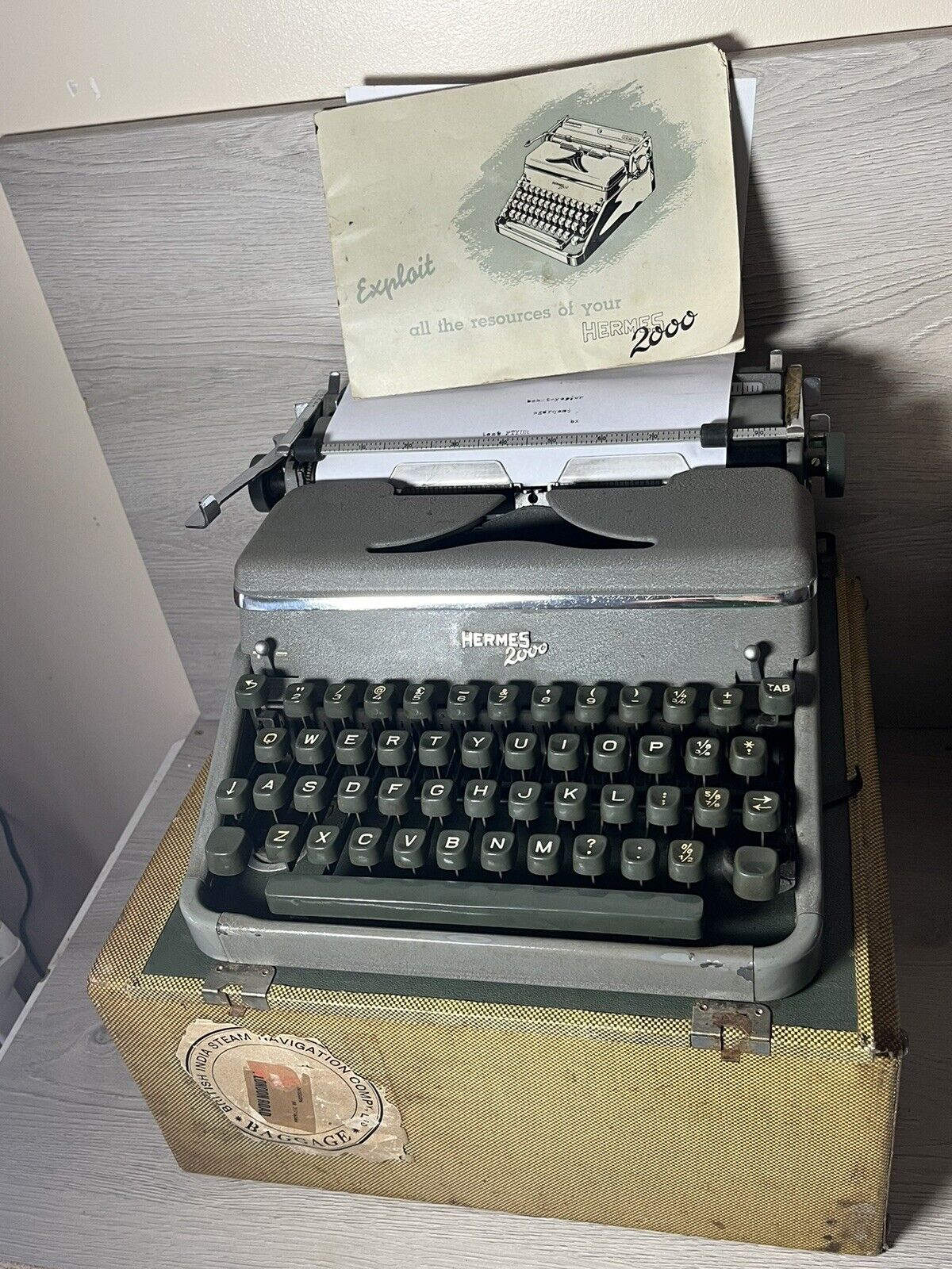 Hermes 2000 Vintage Portable Typewriter Paillard Made In Switzerland  With Case