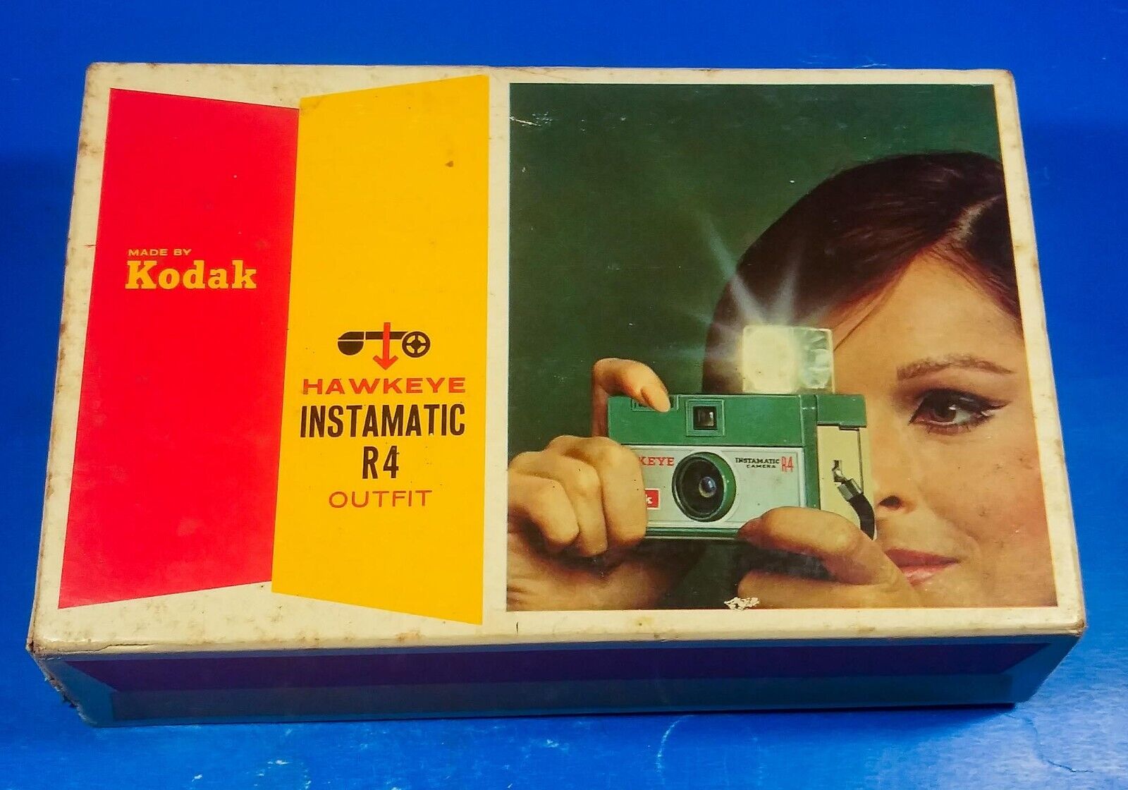 Kodak Hawkeye Instamatic R4 Photo Film Camera & Box