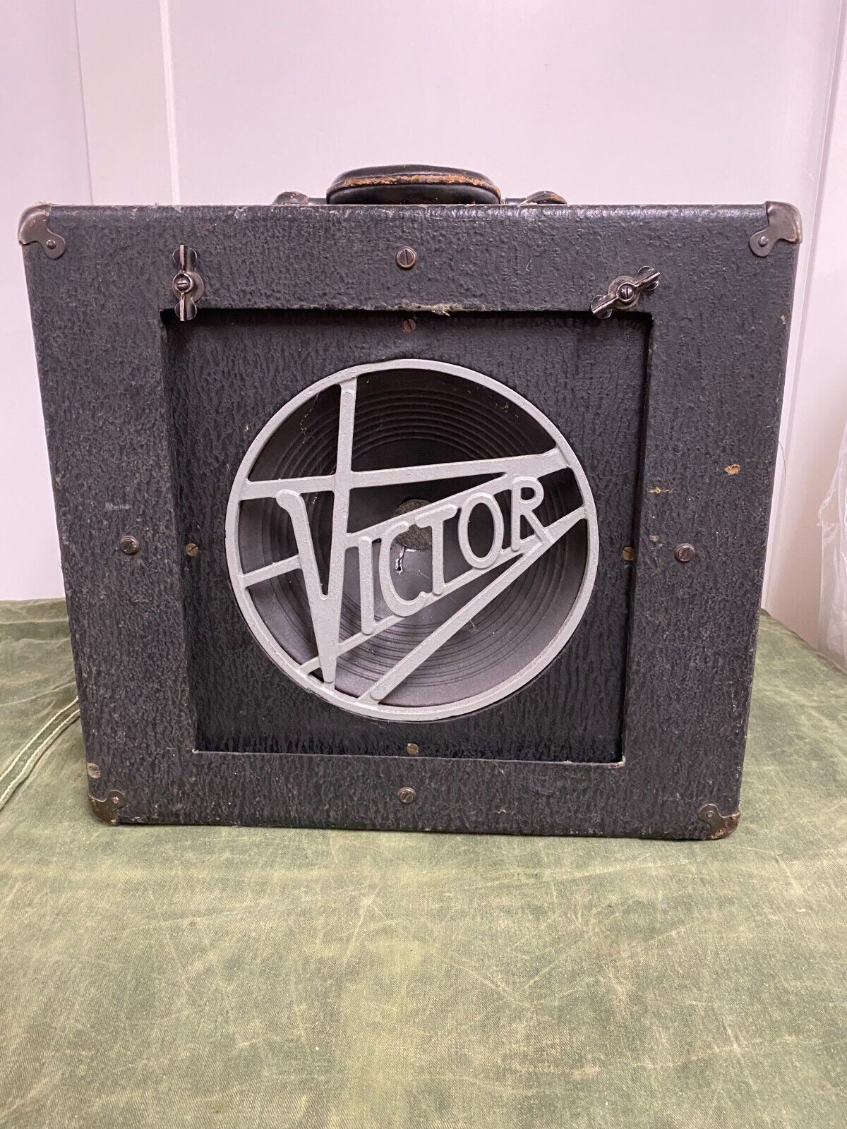 RCA Victor 16 MM Film Projector Conversion to Musical Instrument Speaker