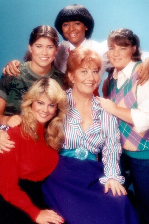 CHARLOTTE RAE NANCY MCKEON THE FACTS OF LIFE 24x36 inch Poster