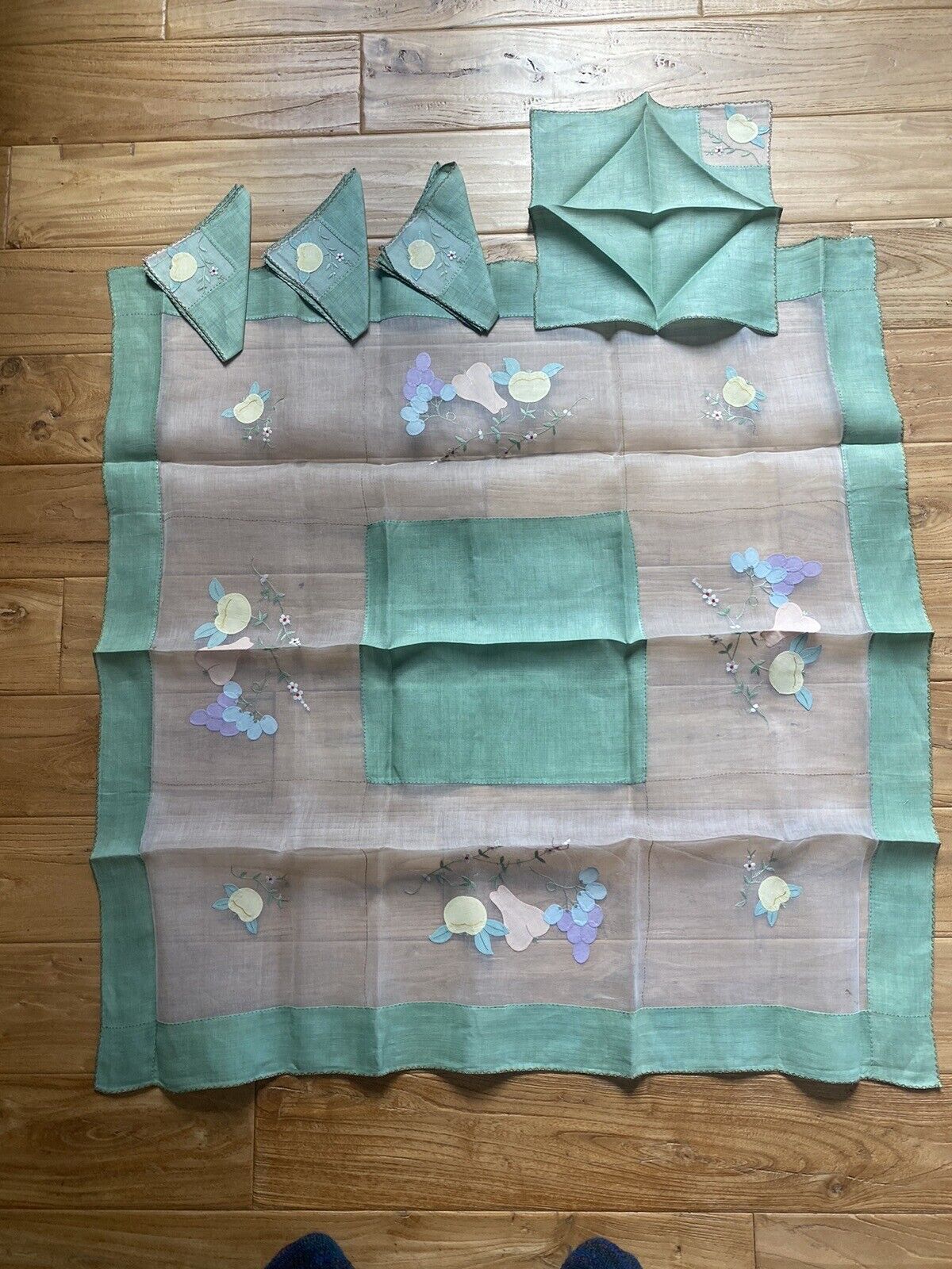 Vintage sheer Tablecloth appliqué