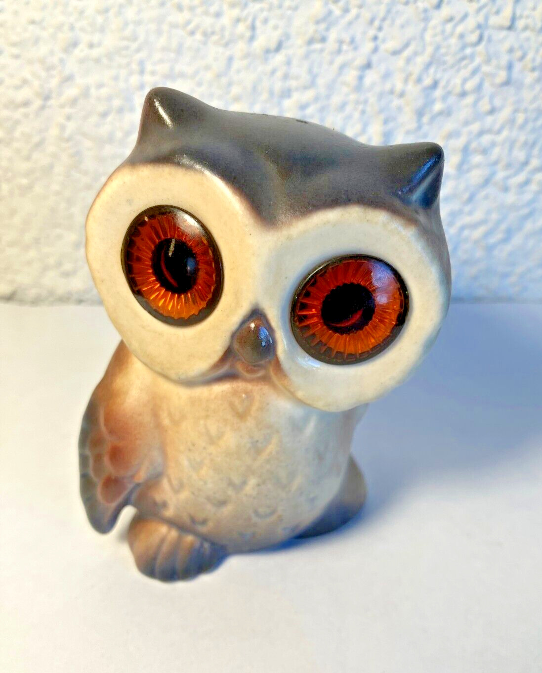 Hagen Renaker Big Eyed Owl Figurine With Sticker Excellent