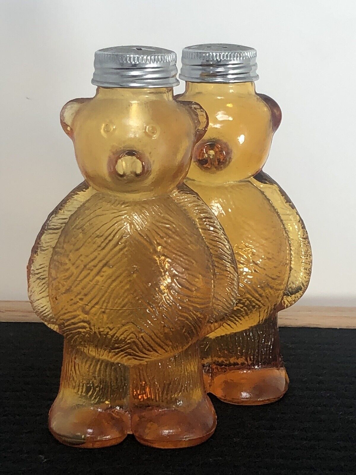 Honey Bear Amber Glass Salt Pepper Shakers New No Box