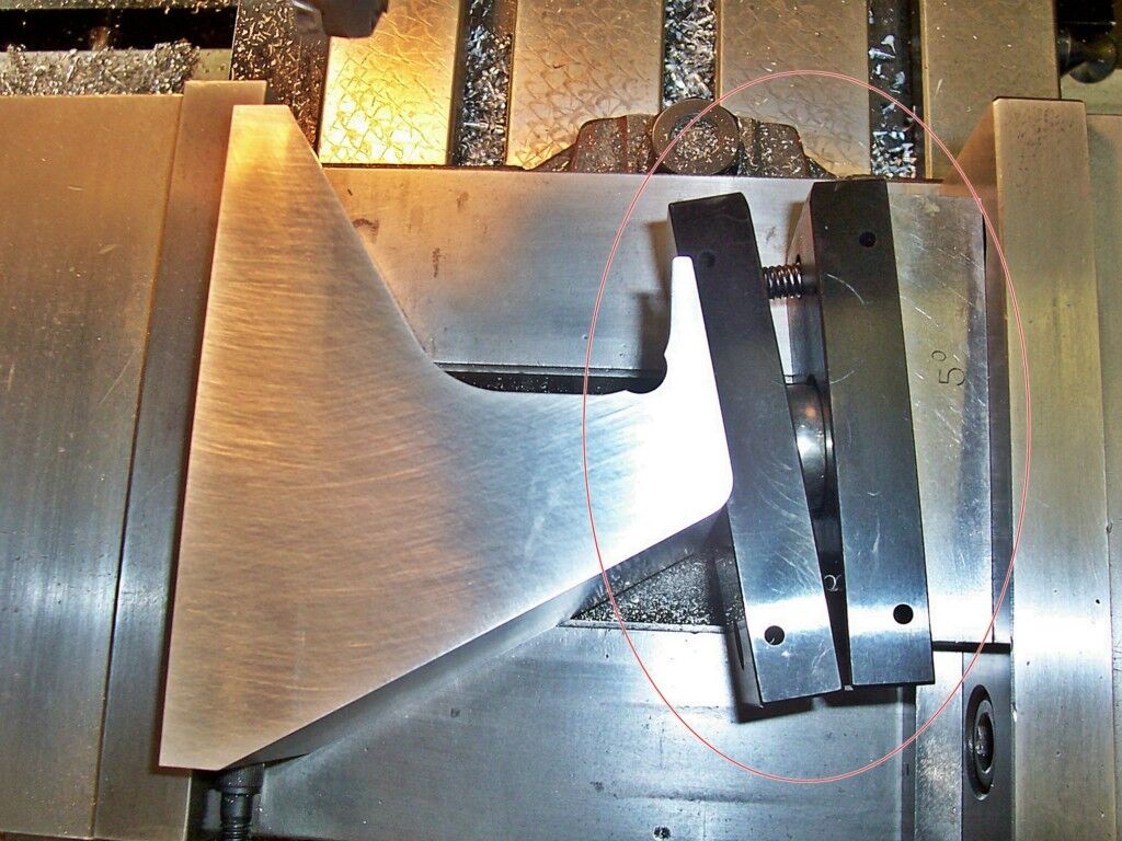 QUADRALLEL- New Mill Tool for Machinist, Bridgeport, CNC Vise Vice Jaw Fits KURT