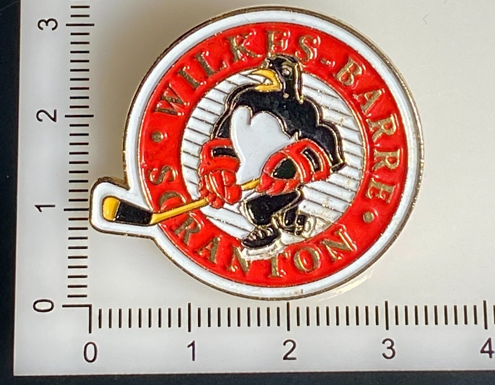 Wilkes-Barre Scranton Penguins 1999-2004 Logo ENAMEL PIN HOCKEY AHL FAST SHIPPIN