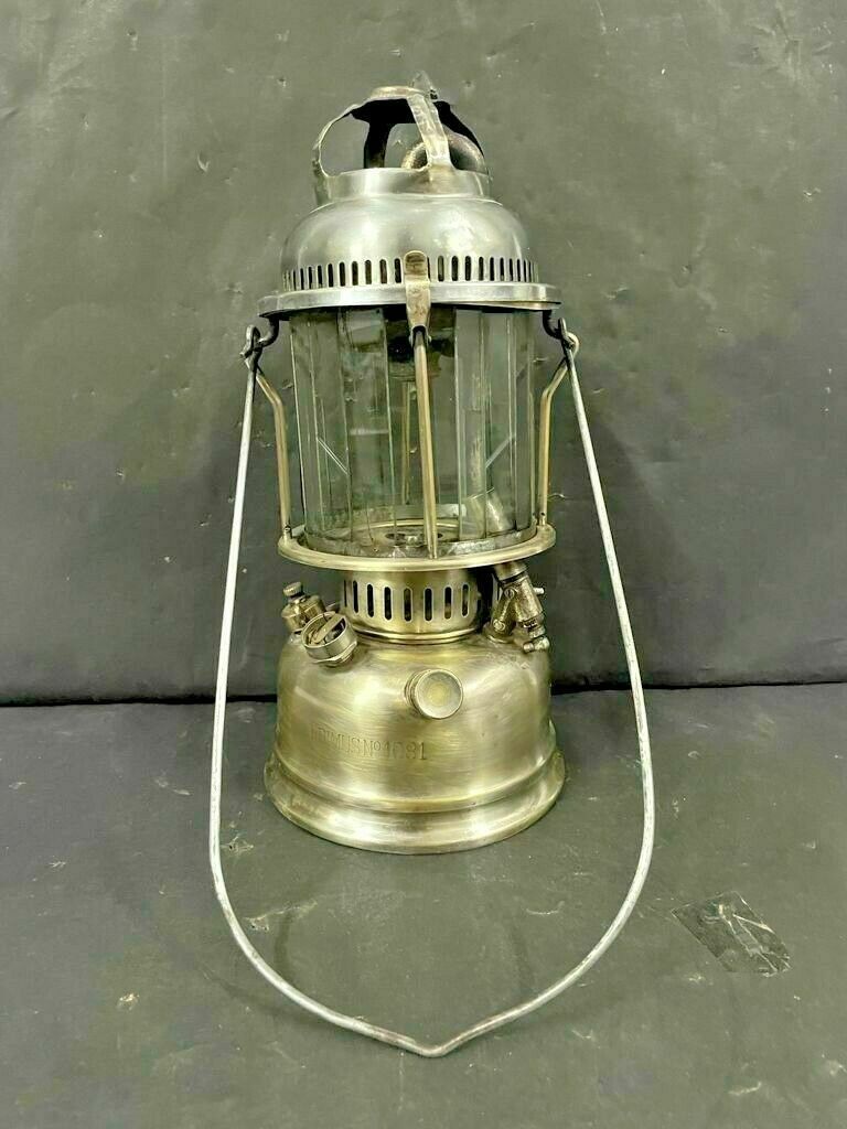 OLD ANTIQUE PRIMUS NO. 1081 KEROSENE PRESSURE LANTERN LAMP, MADE IN SWEDEN