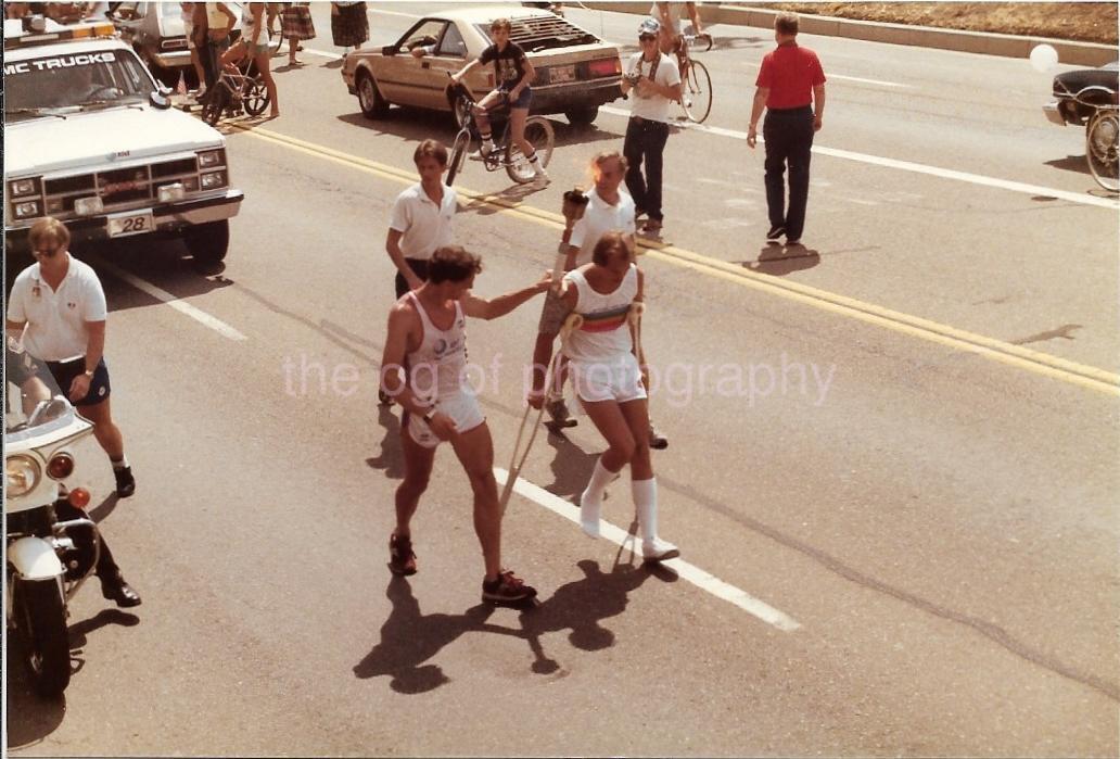 OLYMPIC FLAME RUNNER 1984 LOS ANGELES Original FOUND PHOTO Color SNAPSHOT 311 59