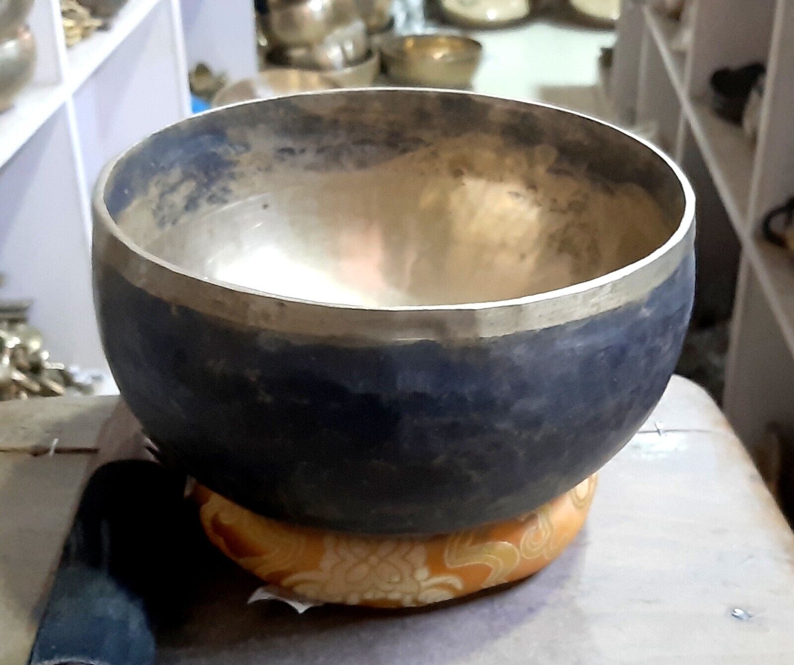Tibetan Collected Antique Himalayan Singing Bowl-Handmade Antique Singing Bowl