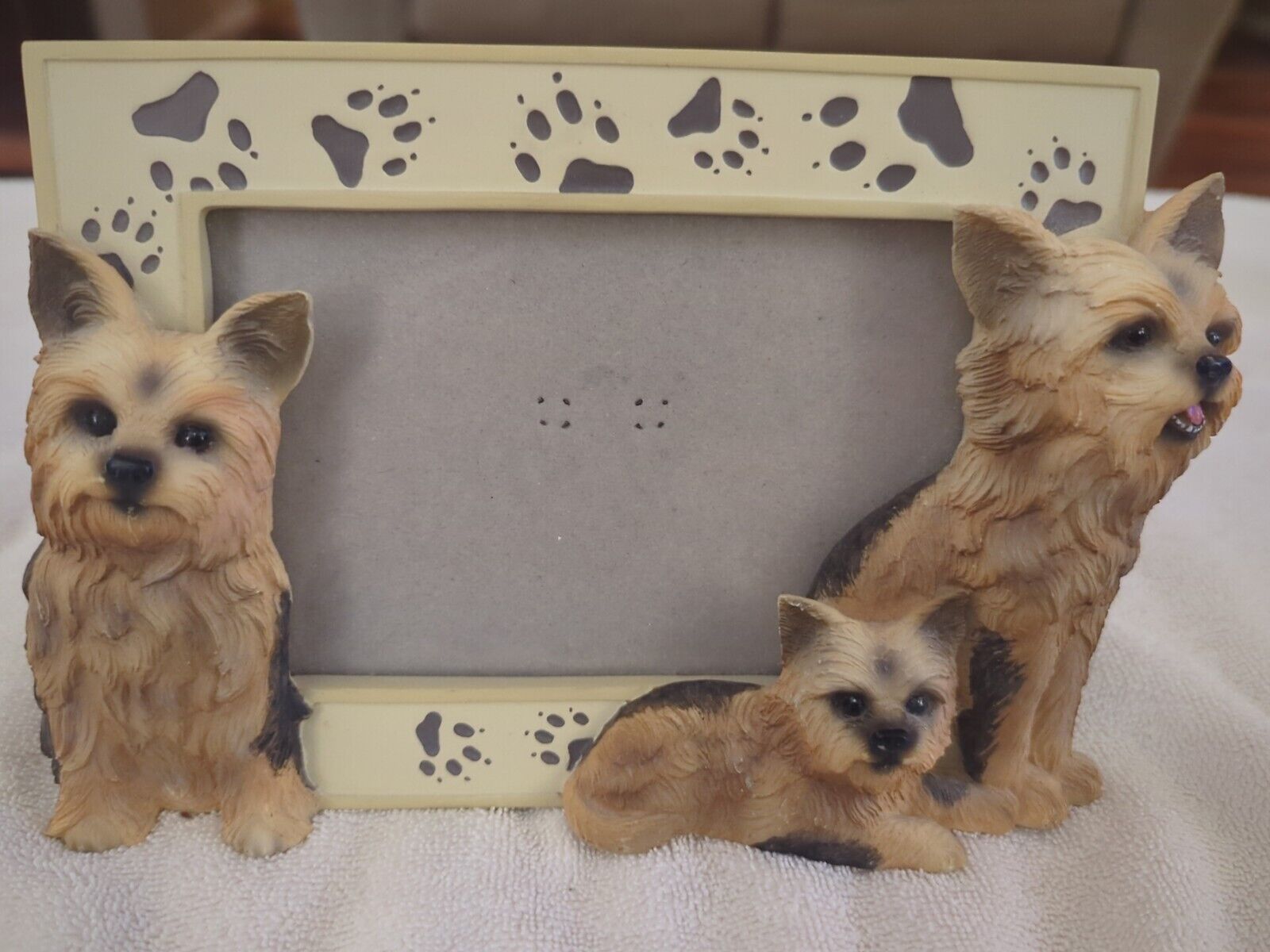 RESIN 3-D YORKSHIRE TERRIER DOG BREED TABLETOP PICTURE PHOTO FRAME 4 X 6