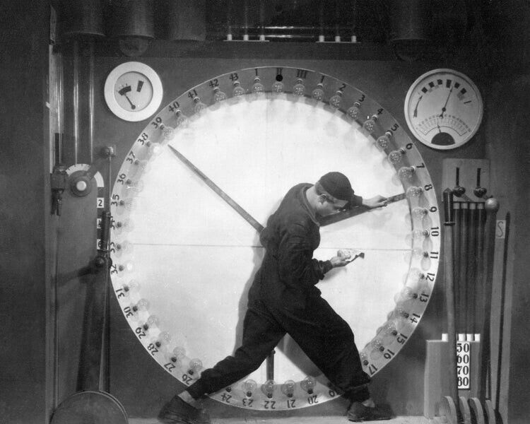 Metropolis 1927 Fritz Lang film Iconic Factory Clock Scene 8x10 Photo