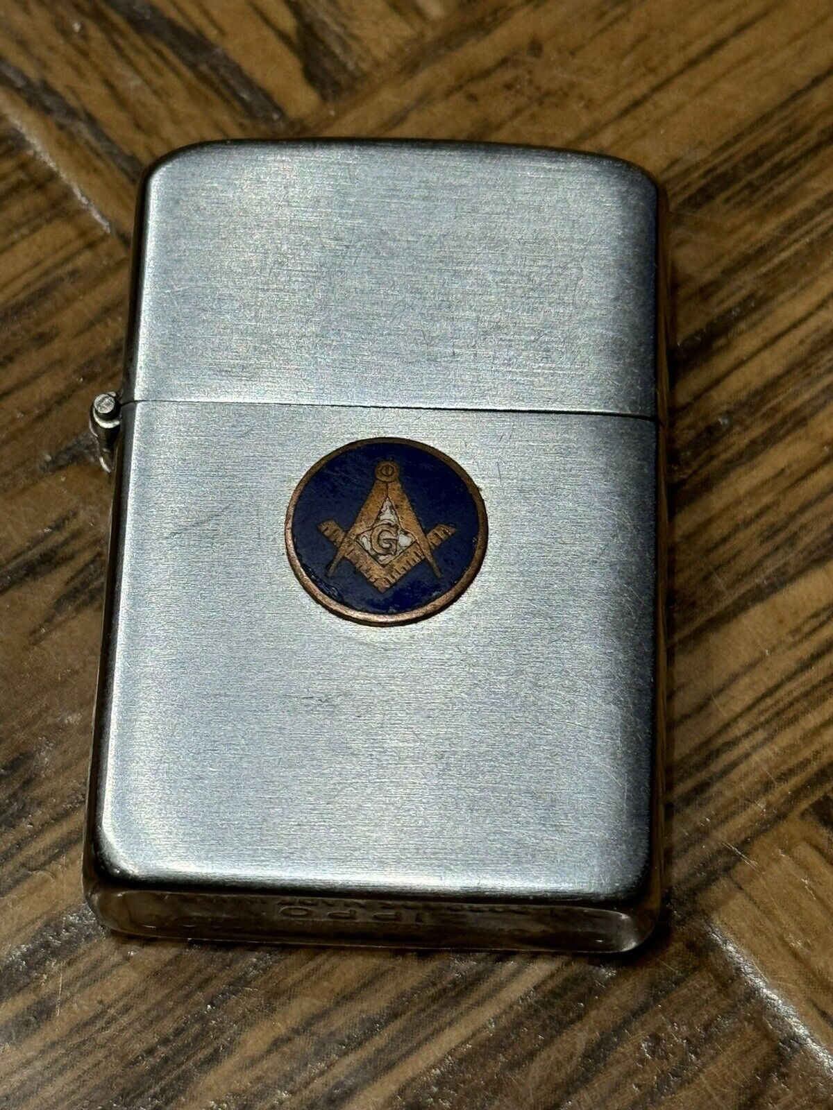 1940s Vintage zippo freemason Lighter  2032695 16 HOLE INSERT FRATERNAL