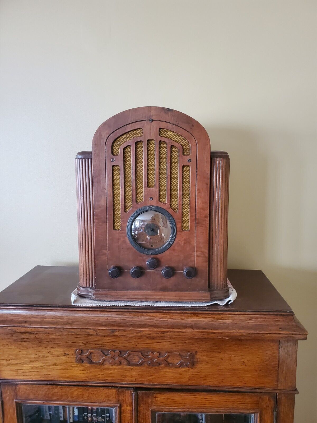 Beautifully Restored RCA Model 128 Vintage Tube Radio, Circa 1934/35