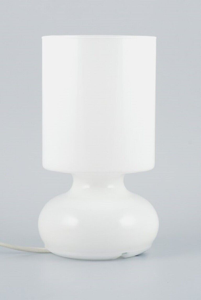 Scandinavian designer, table lamp in white glass. Late 1900s