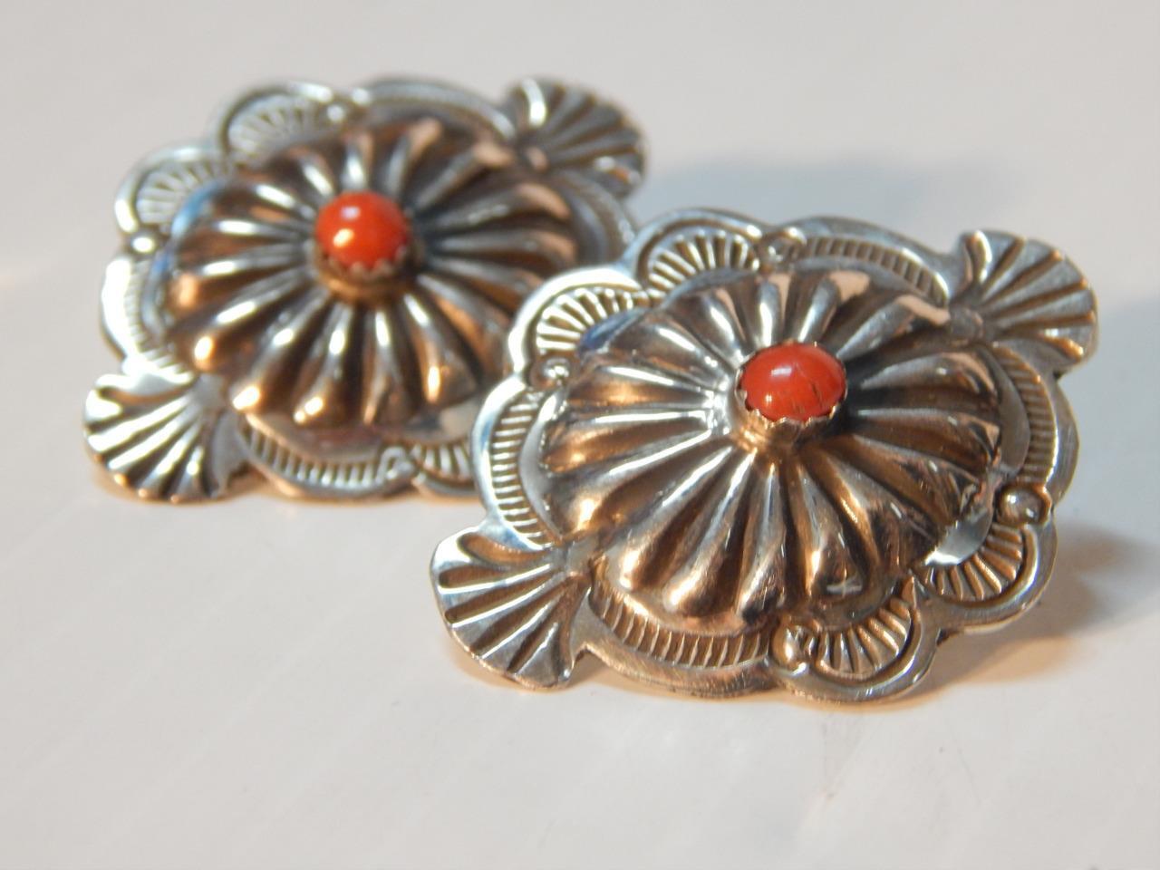 VINTAGE NAVAJO INDIAN STERLING SILVER + CORAL CONCHA  EARRINGS - MINT GIFT 