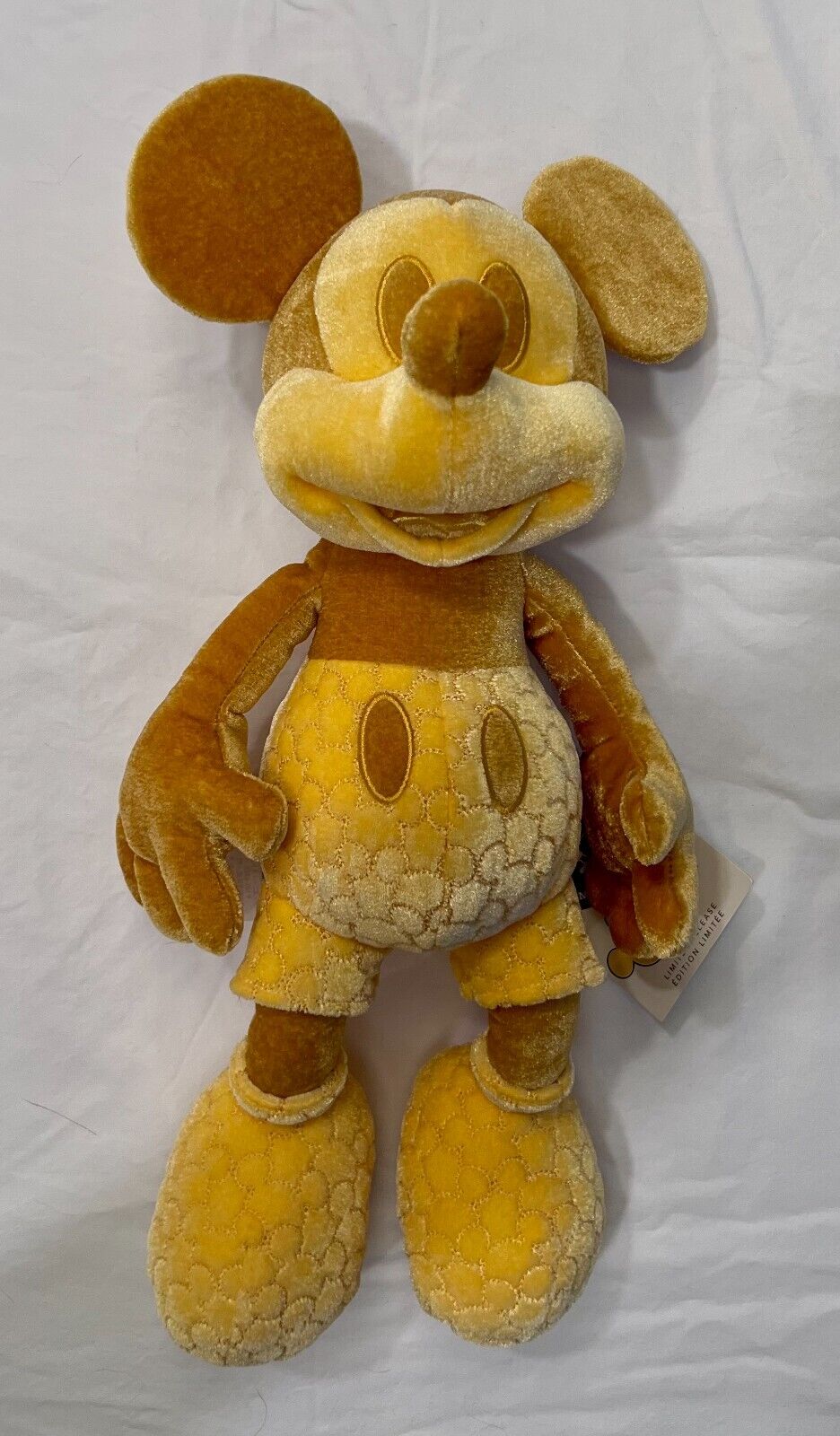 DISNEY MICKEY MOUSE MEMORIES GOLDEN PLUSH FEBRUARY * NEW W/ Tags 2/12