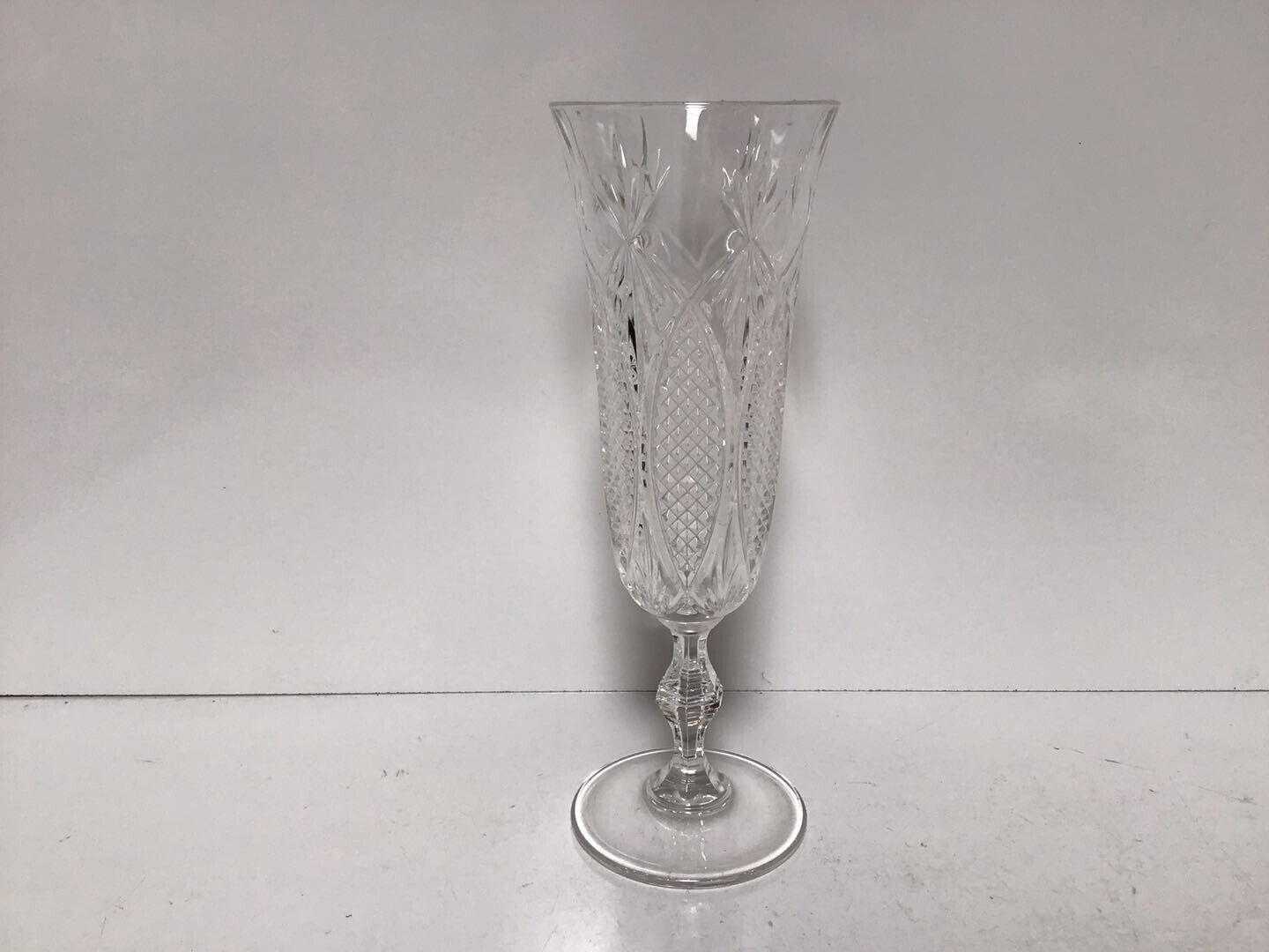 VINTAGE RCR HOB NAIL AND STAR GLASS CLEAR CUT GLASS VASE FOR GIFT