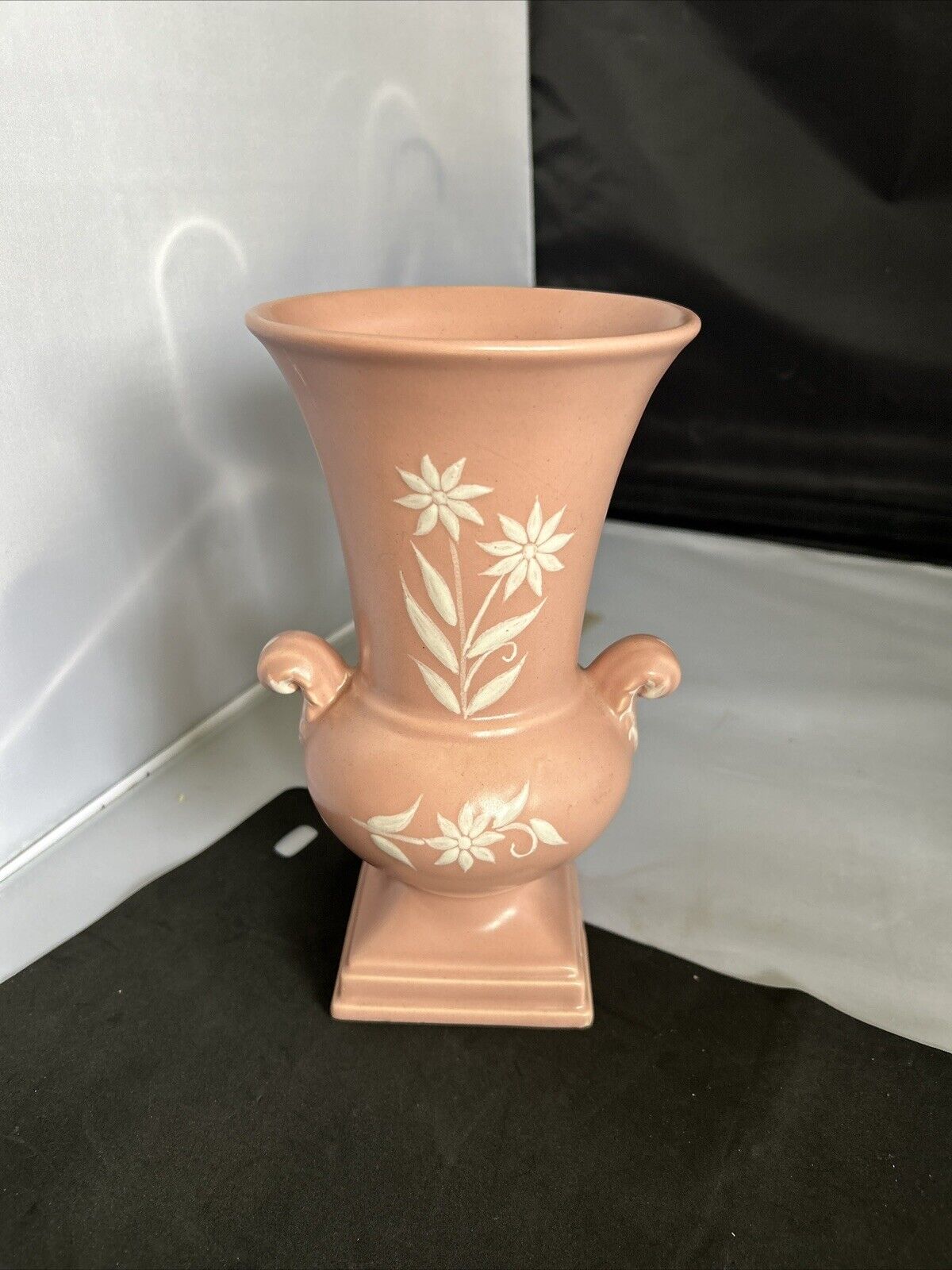 Vintage Abingdon Vase Handmade Coral w/White Flowers Mid-Century 9\