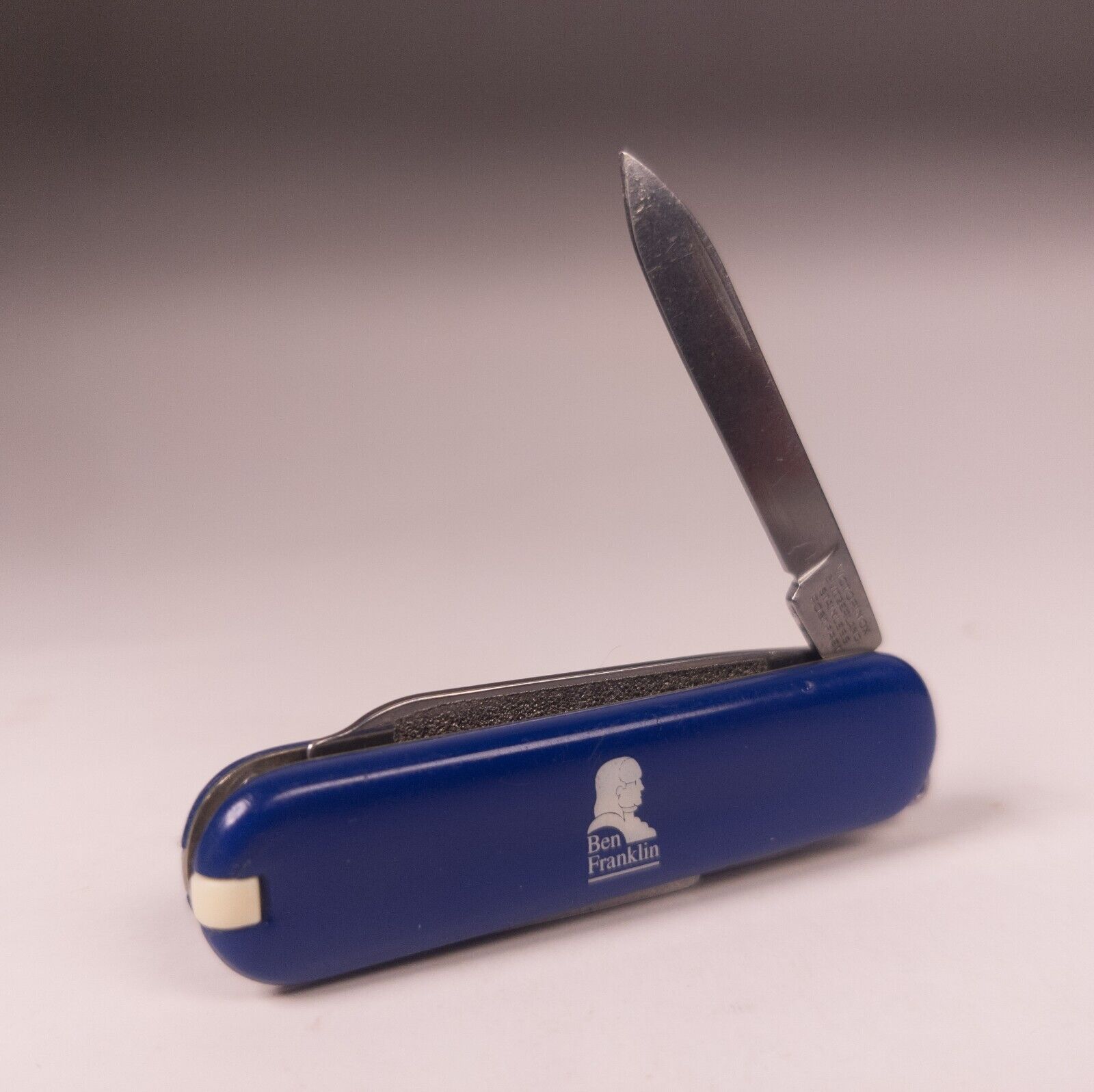 BEN FRANKLIN Logo Victorinox Swiss Army 58mm Classic SD Pocket Knife Blue 