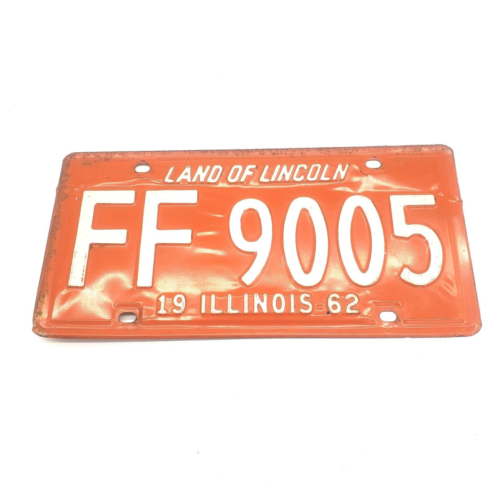 Vintage illinois license plate 1962 land of Lincoln plate FF9005