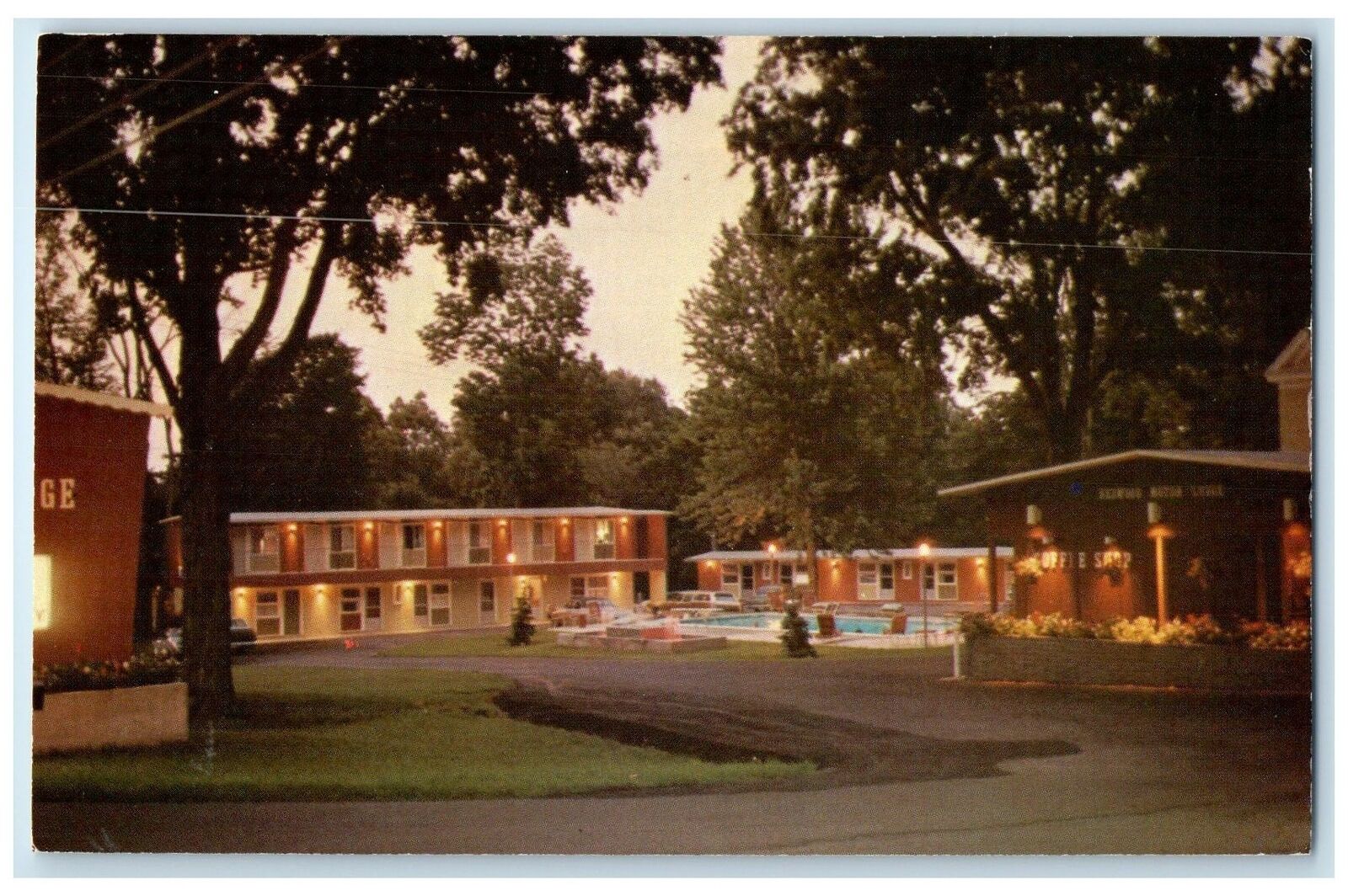 c1960's Redwood Motor Lodge Exterior Watertown New York NY Unposted Postcard
