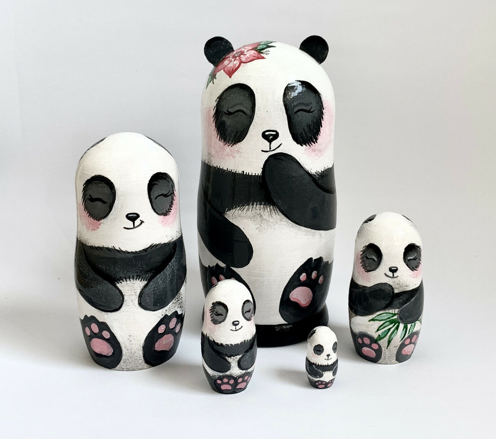 Panda Bears Matryoshka, Nesting Doll 5 pcs  5,4‘’ Wooden Panda Kids Room Decor