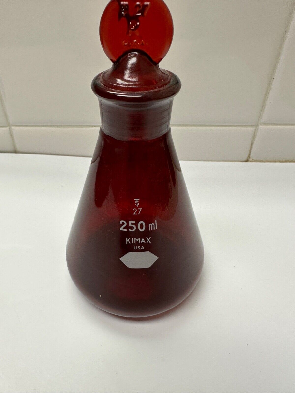 Vintage USA Kimax 250 ml Red Flask W/Stopper