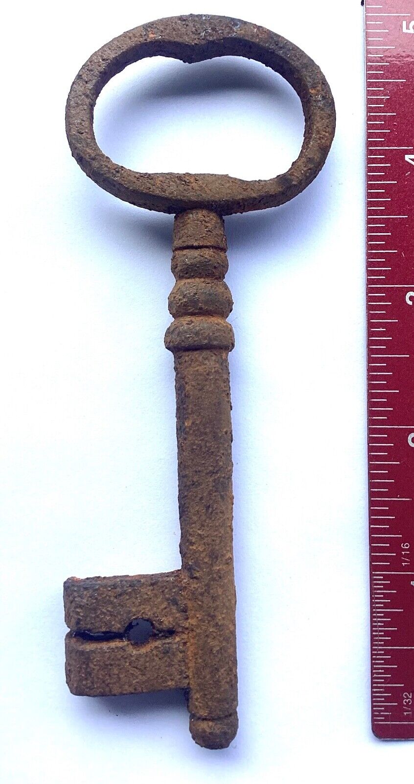 Antique Skeleton Key Large and Rusty 5\