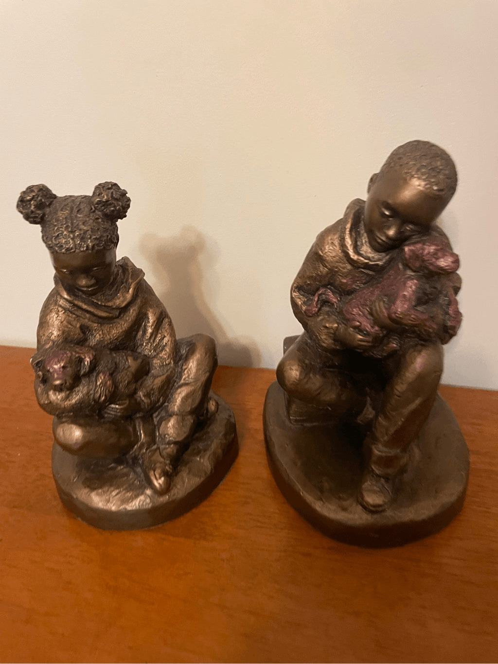 AUSTIN 1995 2 Sculpture Signed Alice ECILA Boy and Girl  Holding a Dog Bronze/Go