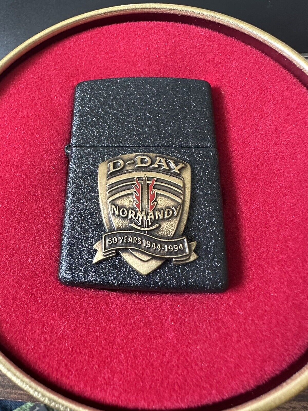 D-DAY COMMEMORATIVE LIGHTER BLACK 50 YEAR ANNIVERSARY WITH TIN CASE USA MADE NEW