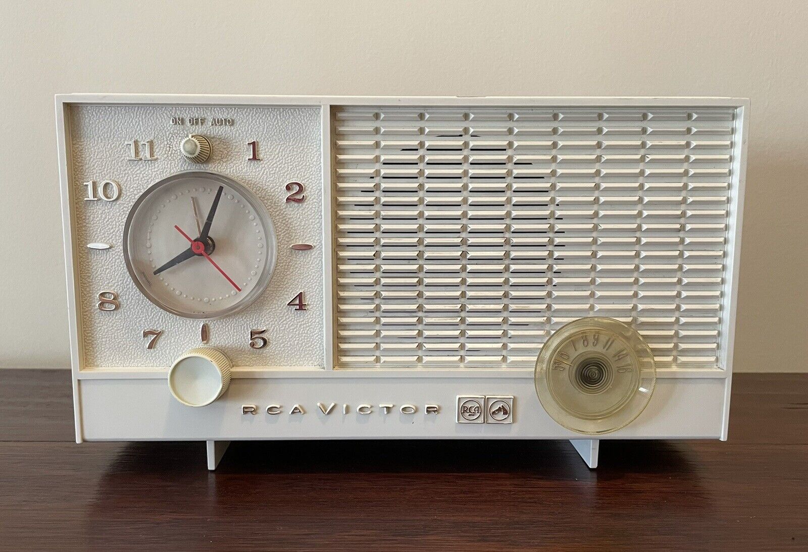 1959 RCA Victor Model RFD11V Tube Clock Radio ~ Mid Century Modern Décor ~Repair