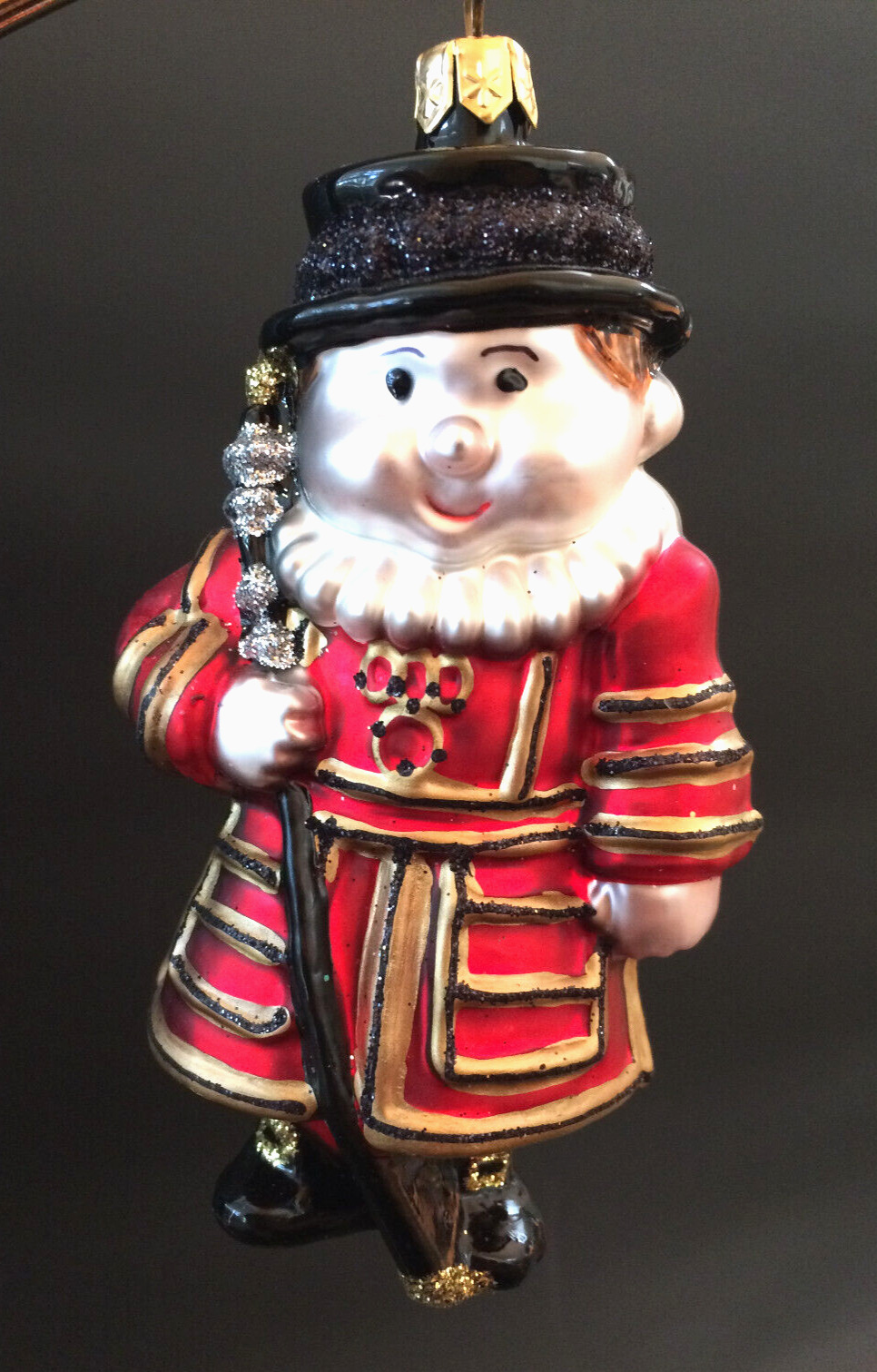 Impuls English Old Fashioned Beefeater Hand Blown Glass Ornament
