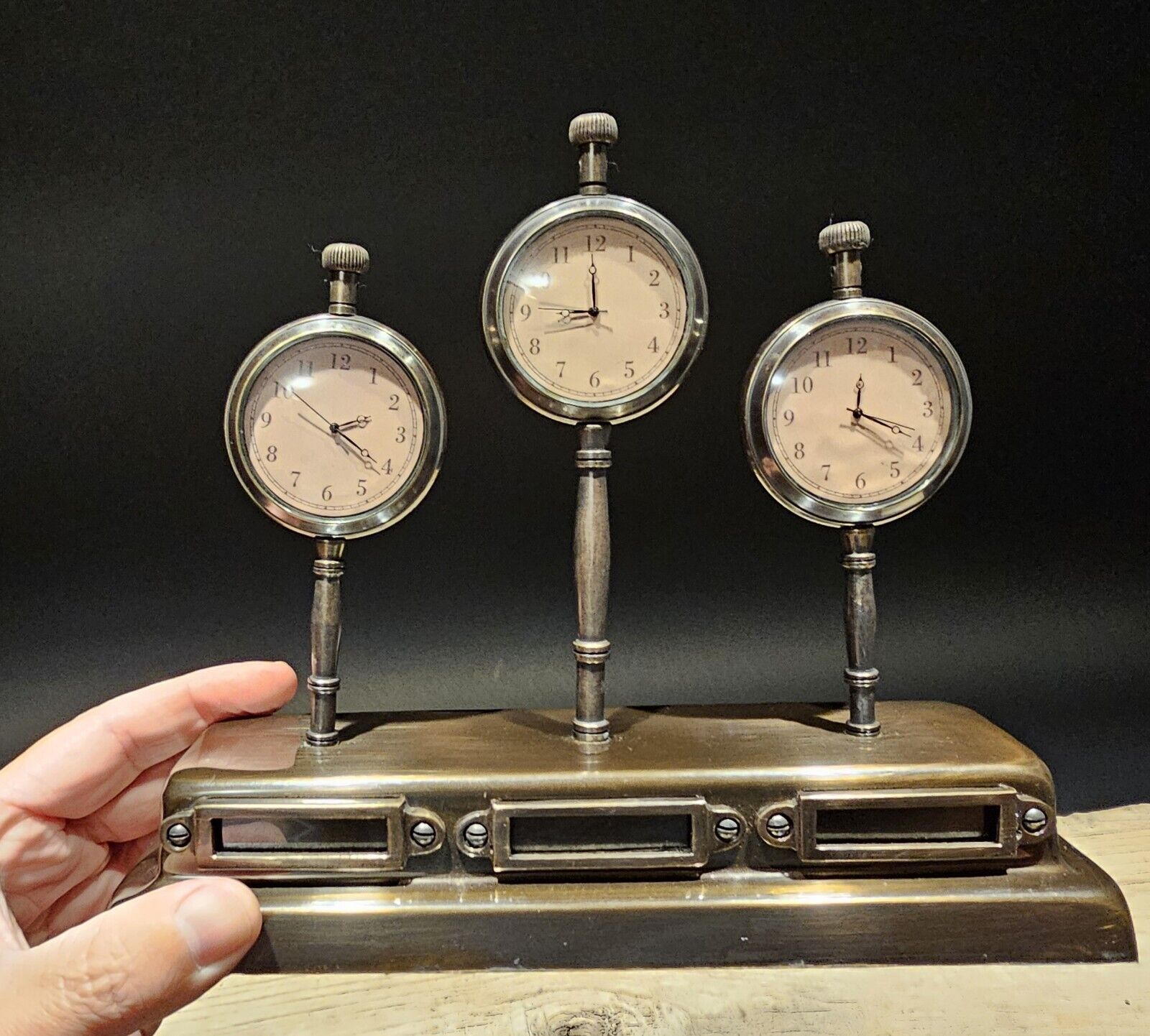 Antique Style Desktop World Clock With 3 Desk Clocks