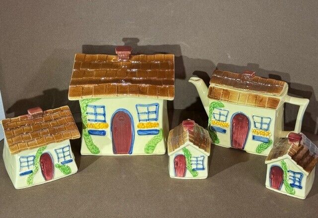 Rare SHAWNEE Pottery Cottage House Set