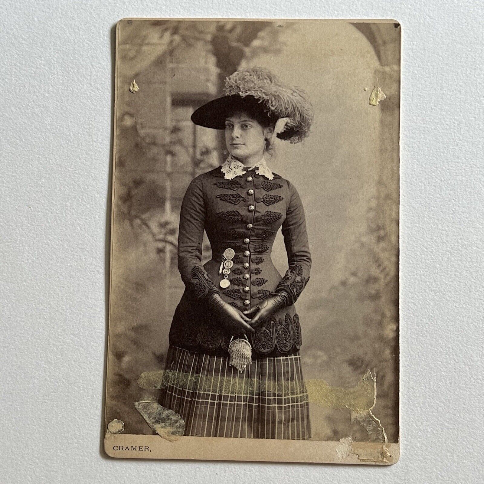 Antique Cabinet Card Photograph Beautiful Fashionable Young Woman St Louis MO