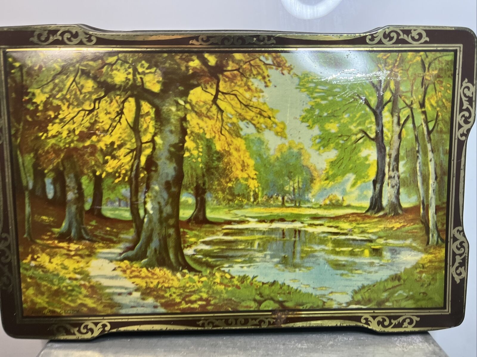 Autumn Glory EMPTY Collectible Tin Storage Container Display,\',,