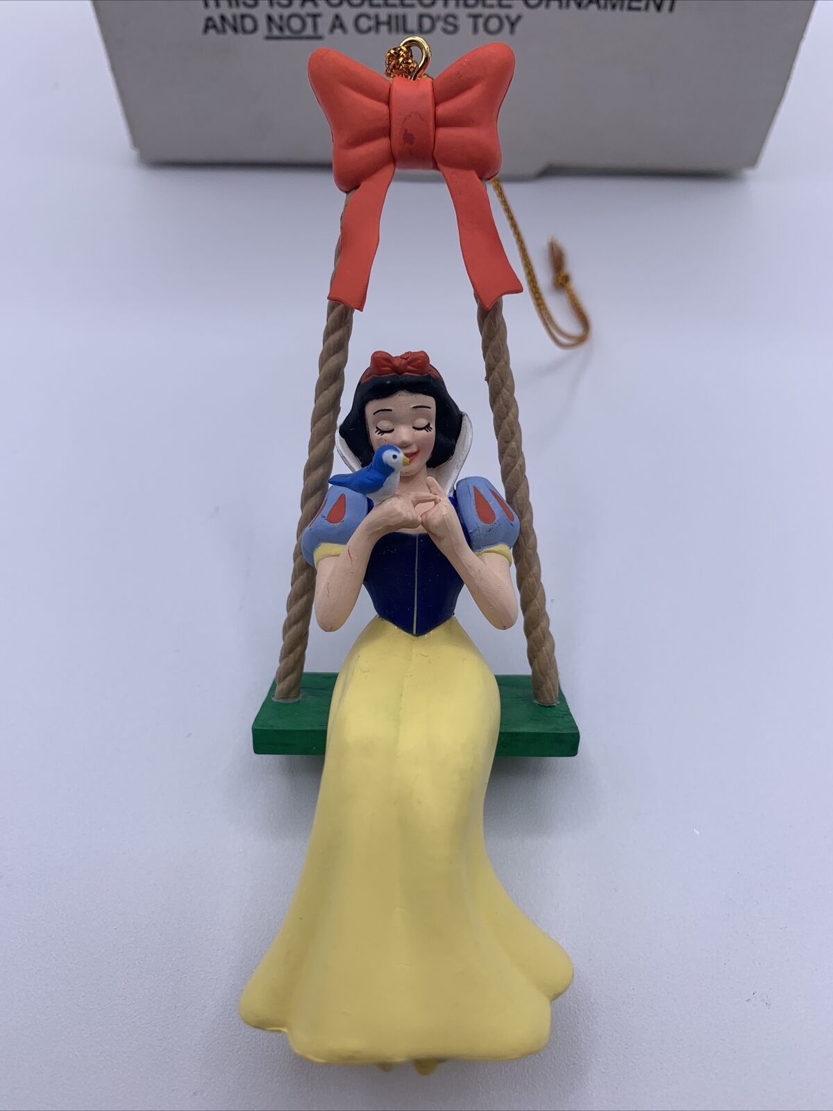 Grolier Disney’s Snow White Christmas Ornament DCO 026902