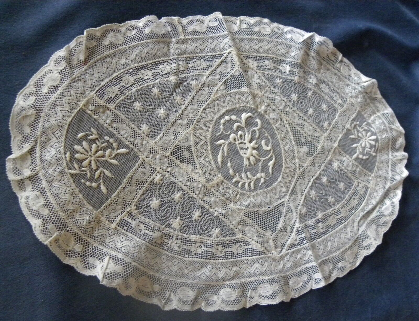 Antique Large Oval White Lace Doily 16\