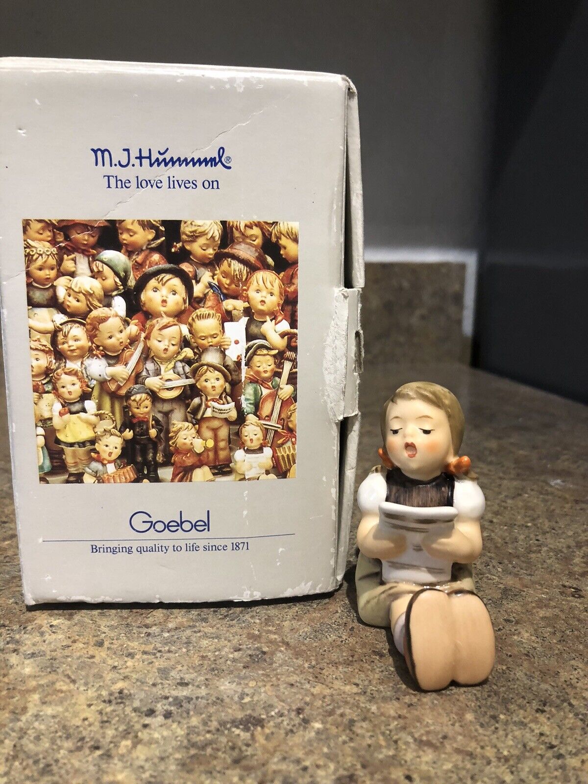 Goebel Hummel Figurine #389, \