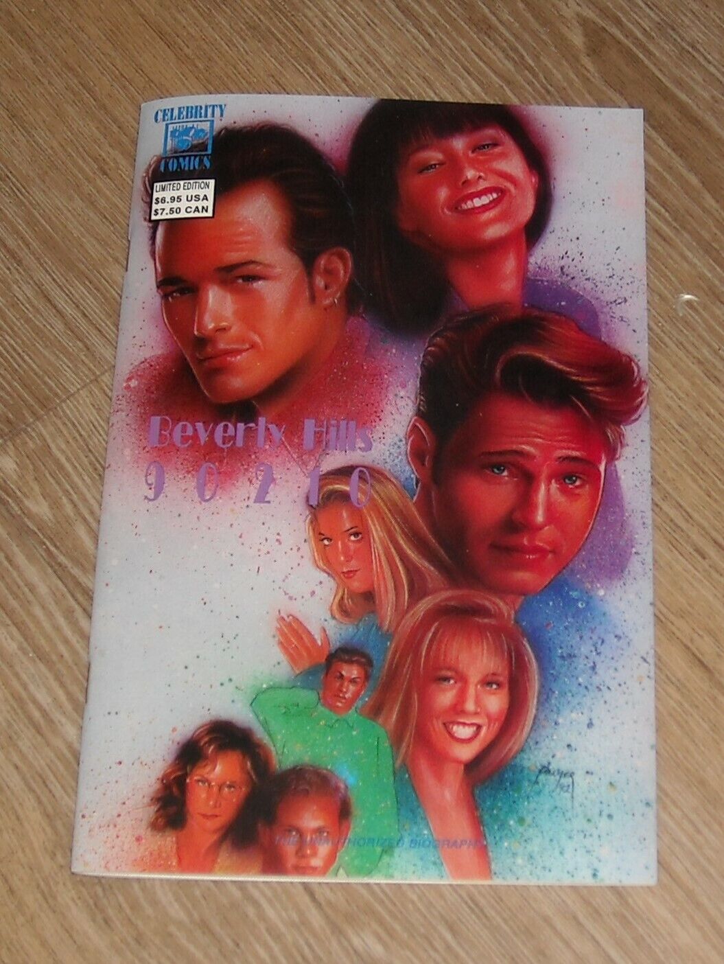 BEVERLY HILLS 90210 CELEBRITY COMICS 1992 LUKE PERRY with LIMITED TRADING CARDS