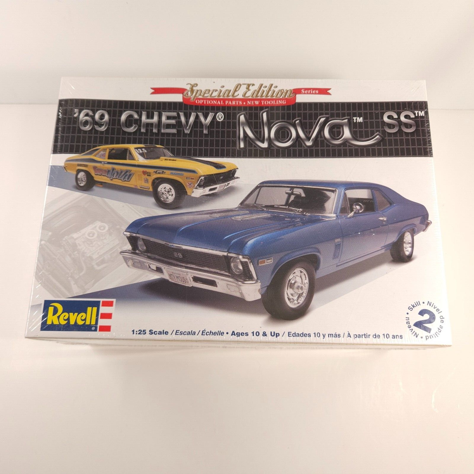 REVELL 1969 Chevy Nova SS 2' n 1 SEALED 1/25 Scale Plastic Model Car Kit 85-2098