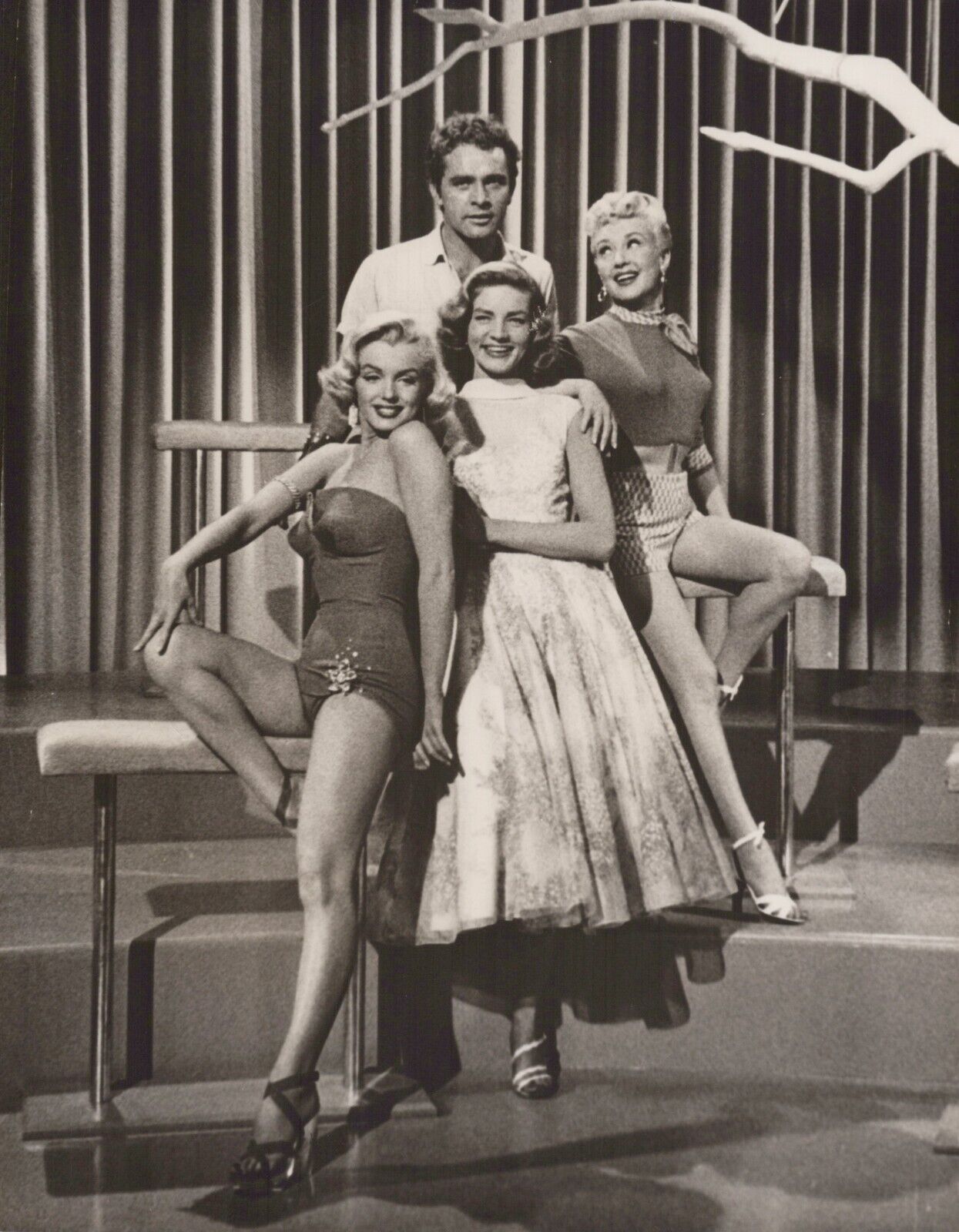 Marilyn Monroe + Lauren Bacall + Betty Grable (1953) ❤ Hollywood Photo K 396