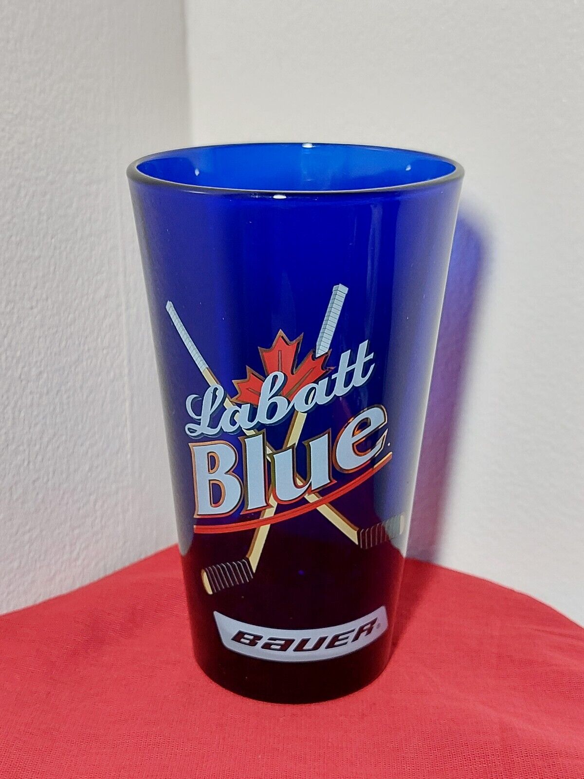 Labatt Blue Pint Beer Glass -  Bauer Hockey - Cobalt Blue * Mint