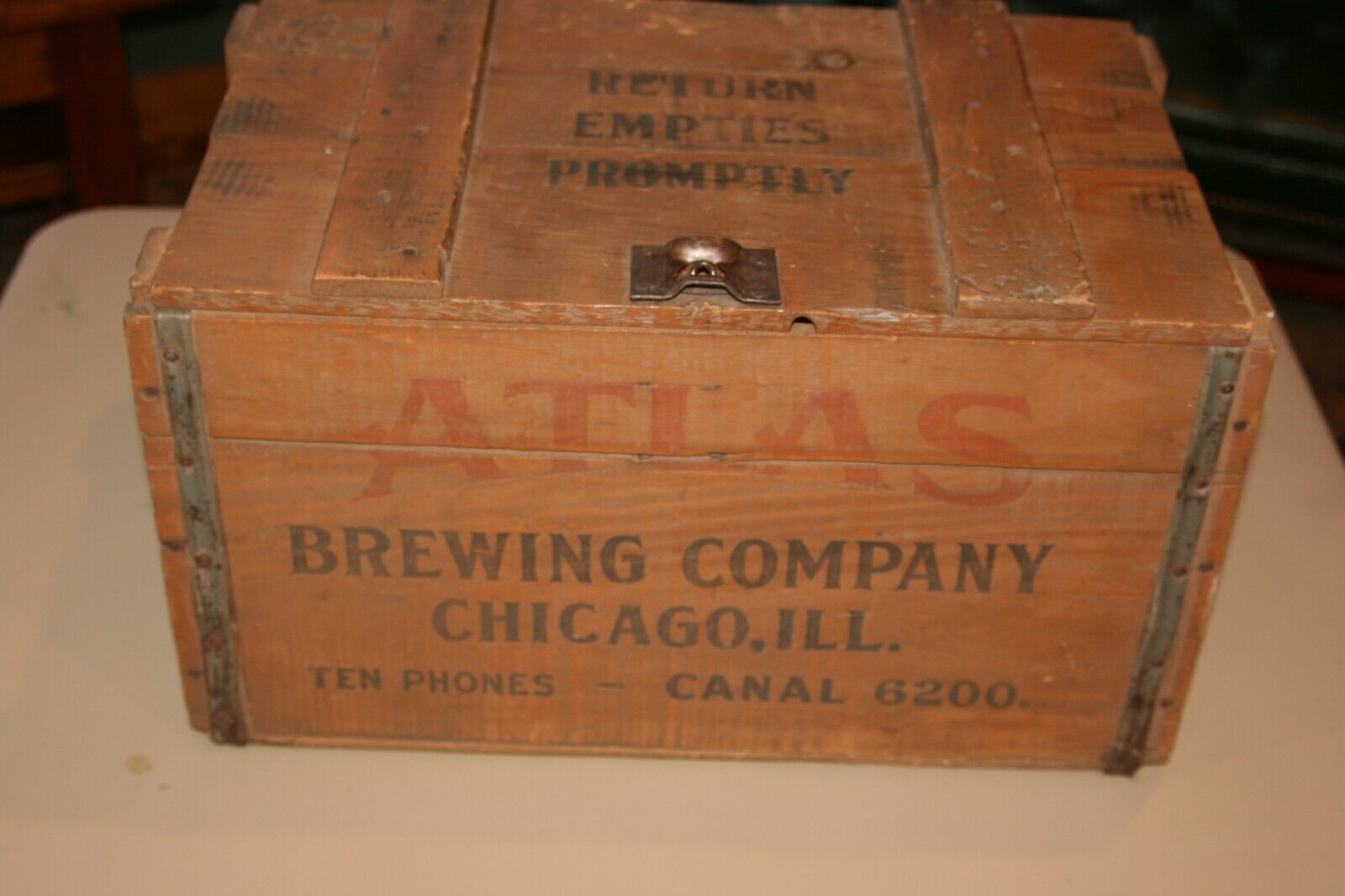 Antique Vtg 20s 30s ATLAS BREWING CO Pre Prohibition Wood Beer Crate CHICAGO ILL