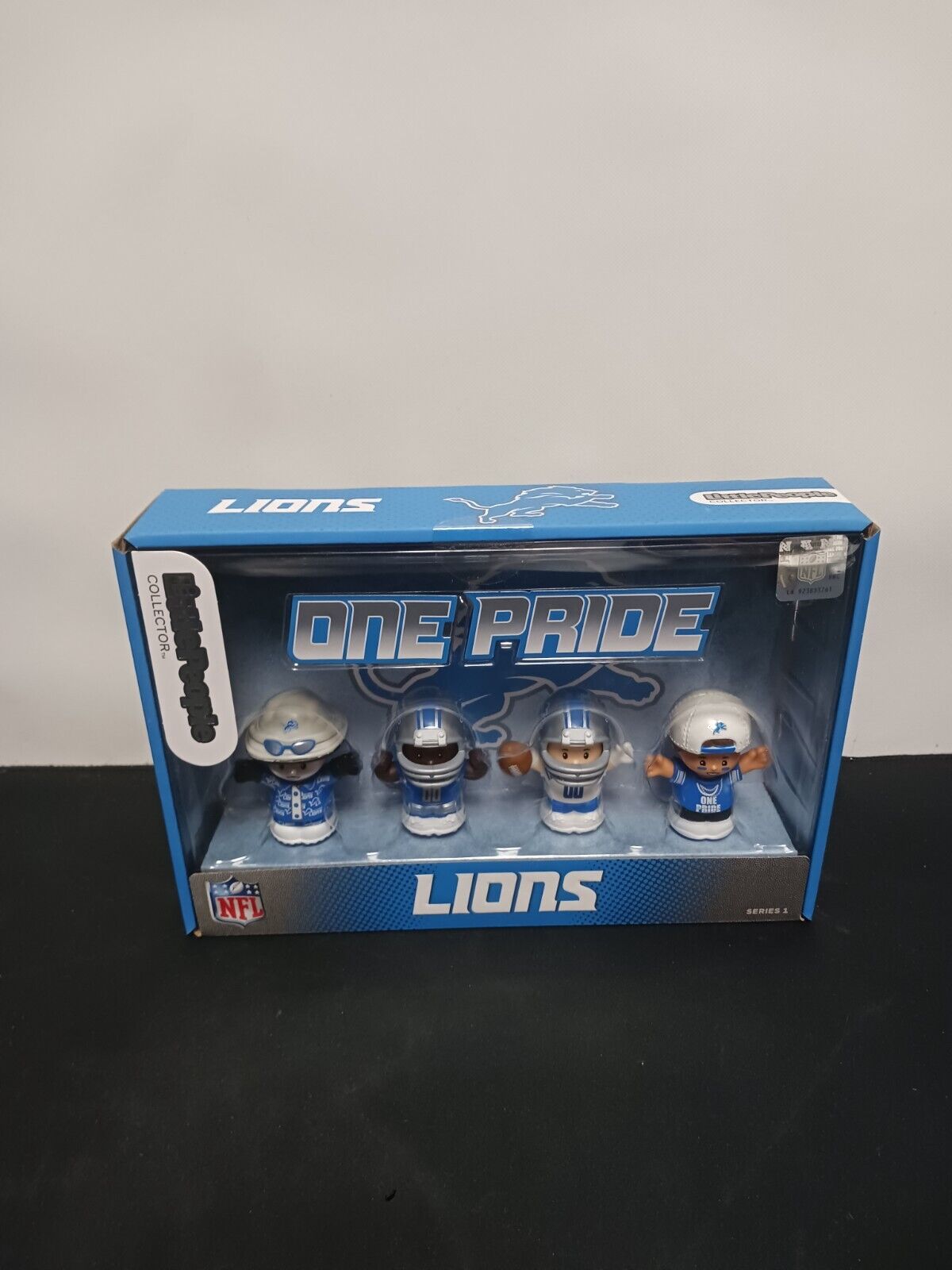 Fisher-Price Little People Collector NFL DETROIT LIONS Football Exclusive Set