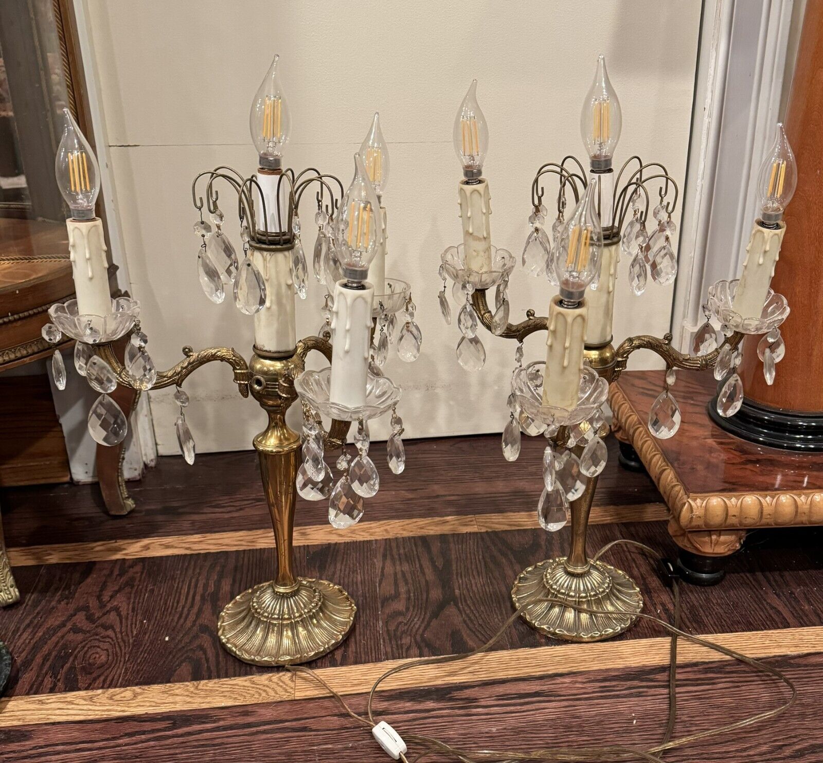 Pair 2 Gorgeous Vintage Italian Four Light Gilt Candelabra Girandole Table Lamp