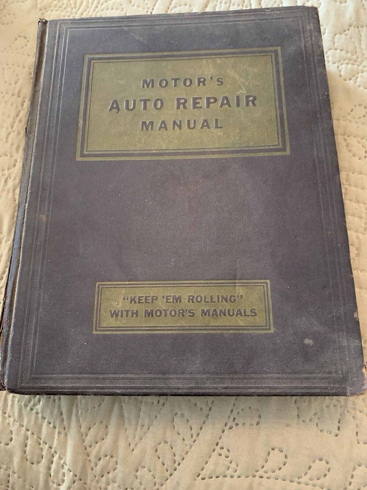 Vintage/Antique Motor’s Auto Repair Manual For Vehicles 1935-1952 Printed 1952